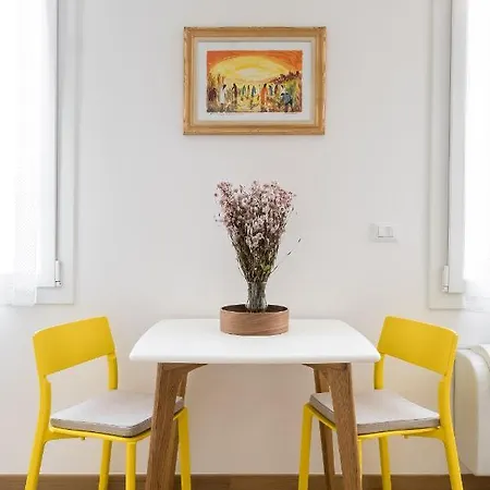 Canonica Apartment Bologna