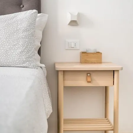 Apartment Canonica *