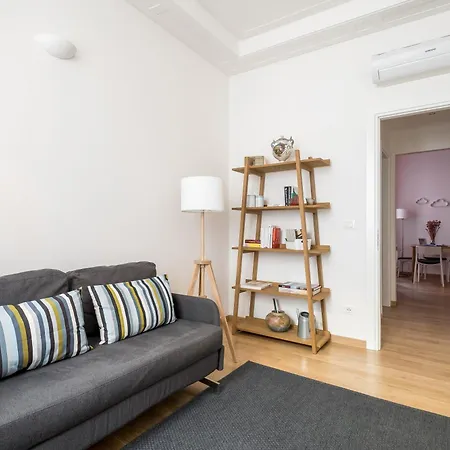 Canonica Apartment *