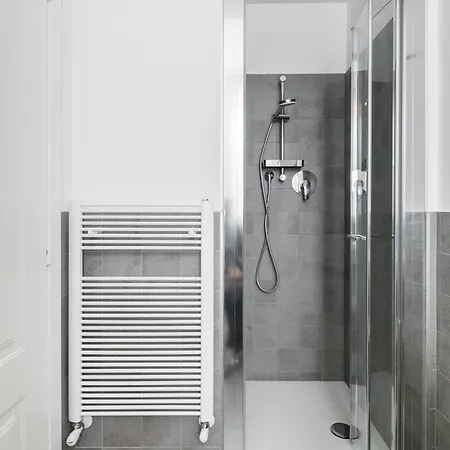 Apartment Canonica *