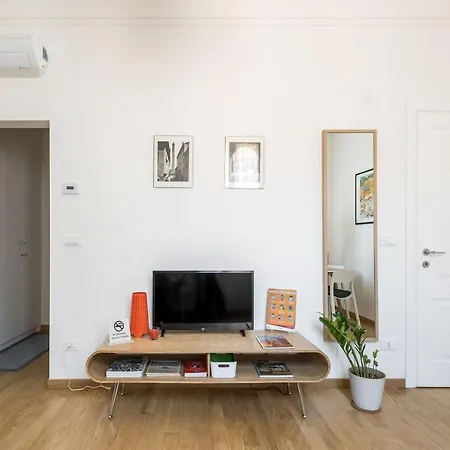 Apartment Canonica